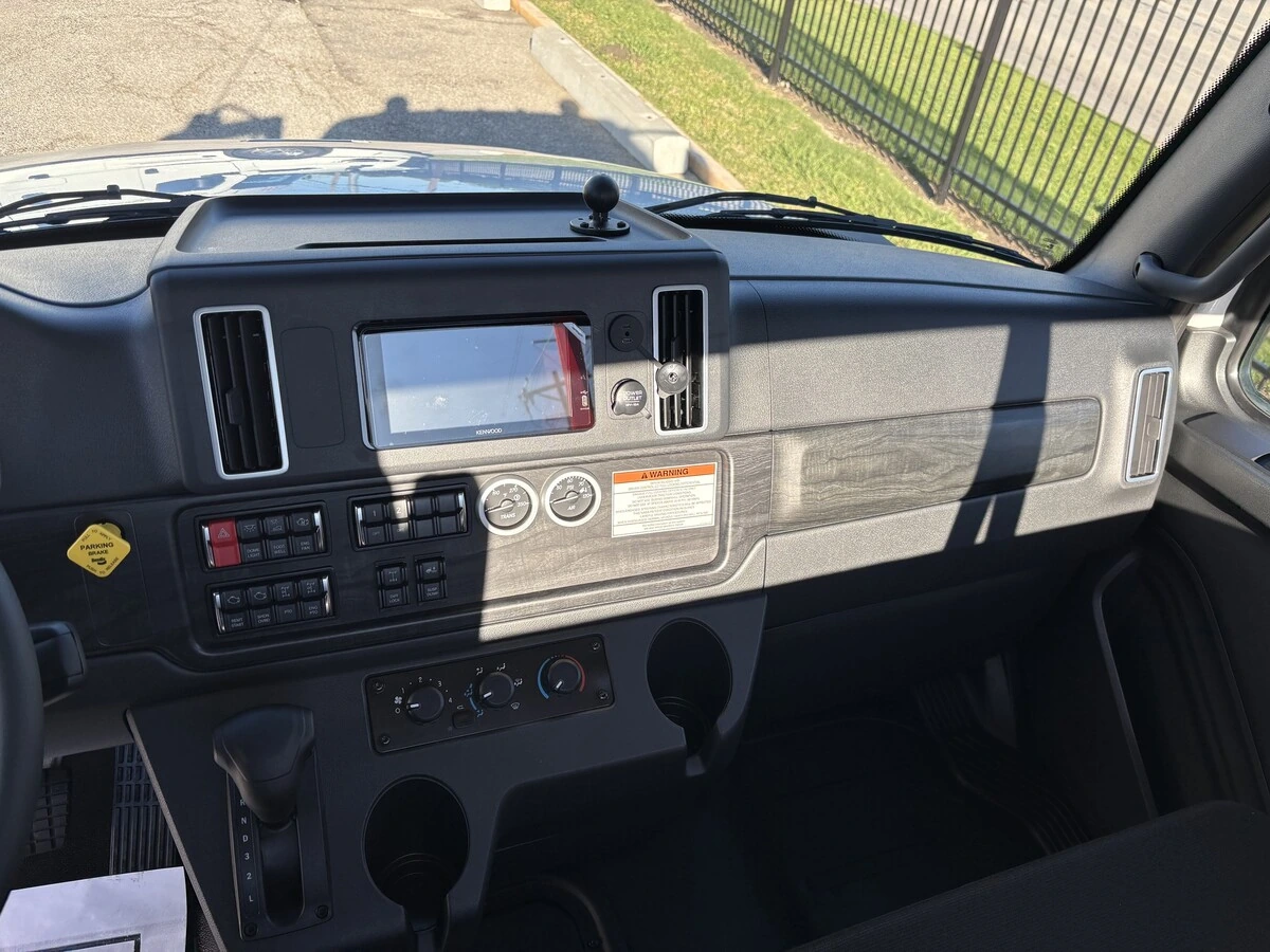 2027 Freightliner M2 106 - image 17