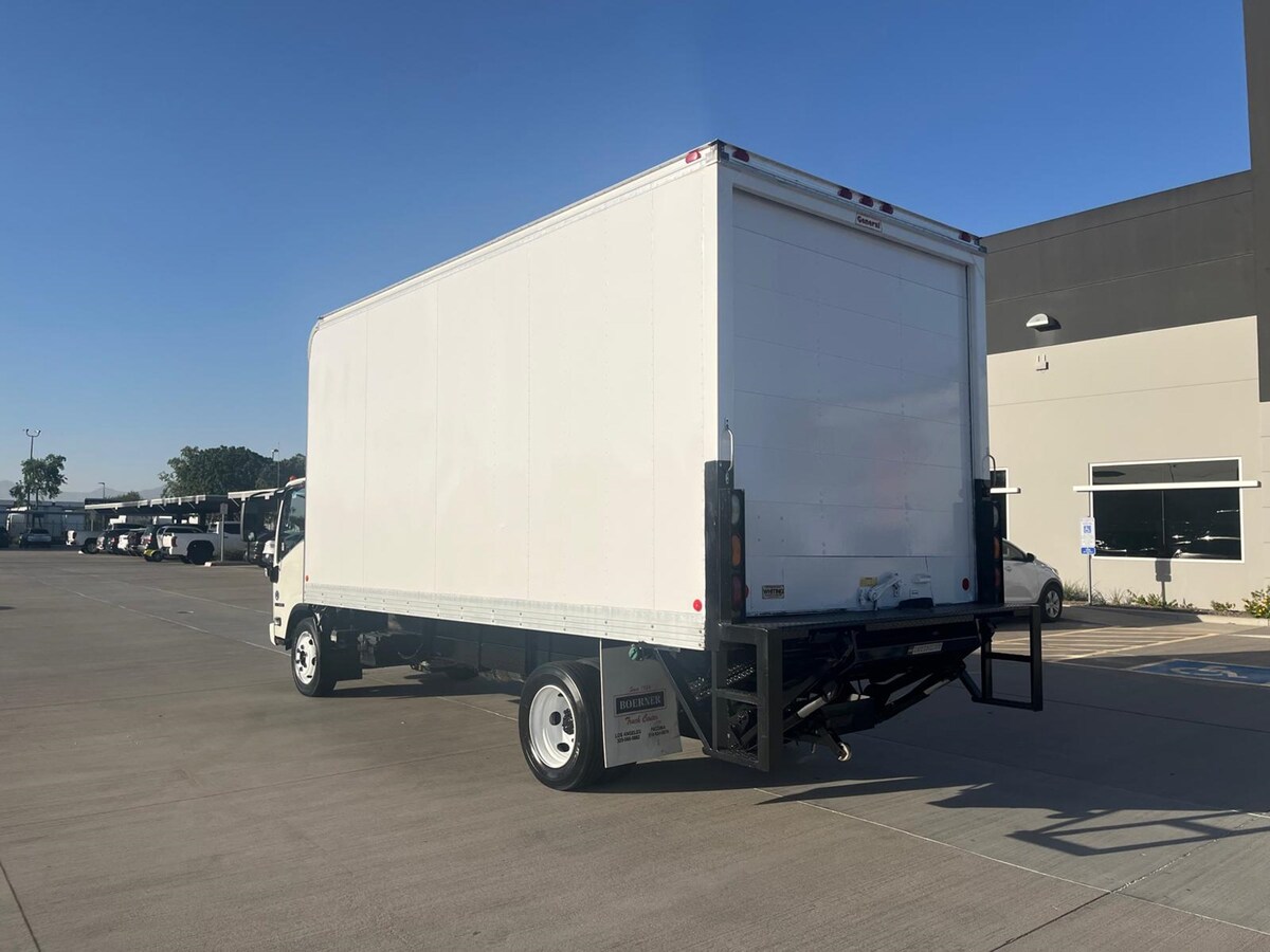 2010 Isuzu NRR in Phoenix, AZ — photo 3
