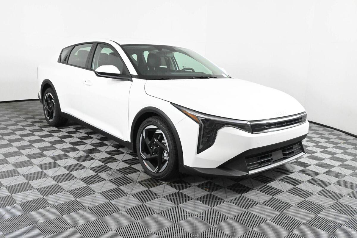 2026 Kia K4 EX
