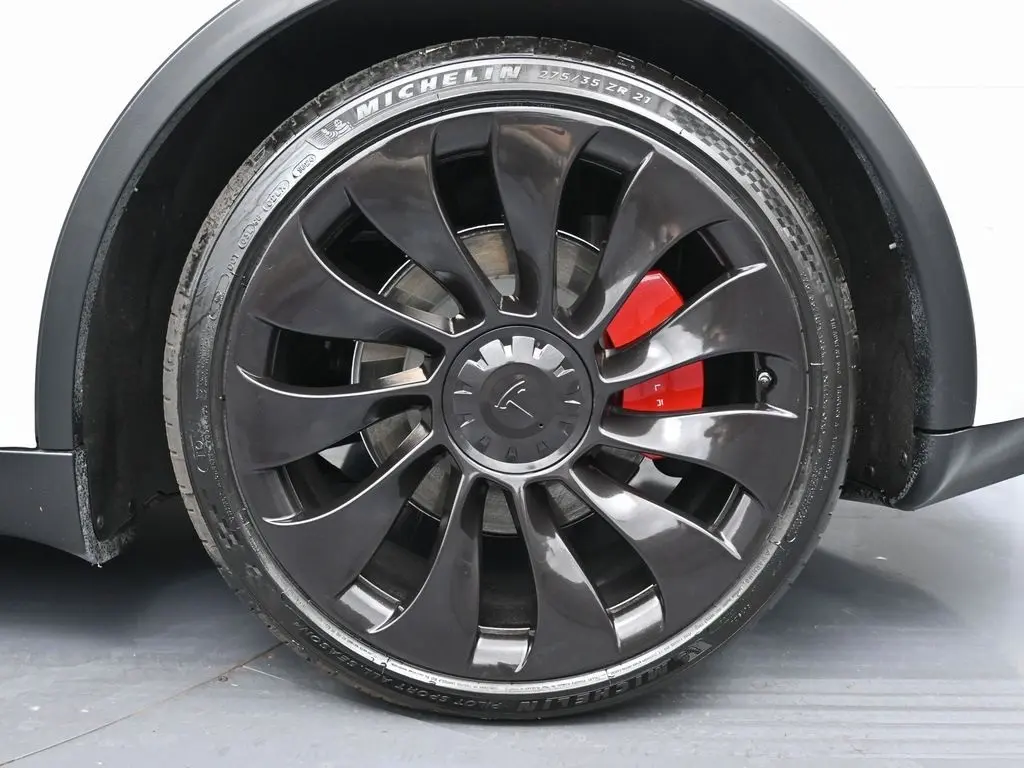 2022 Tesla Model Y Performance photo 9