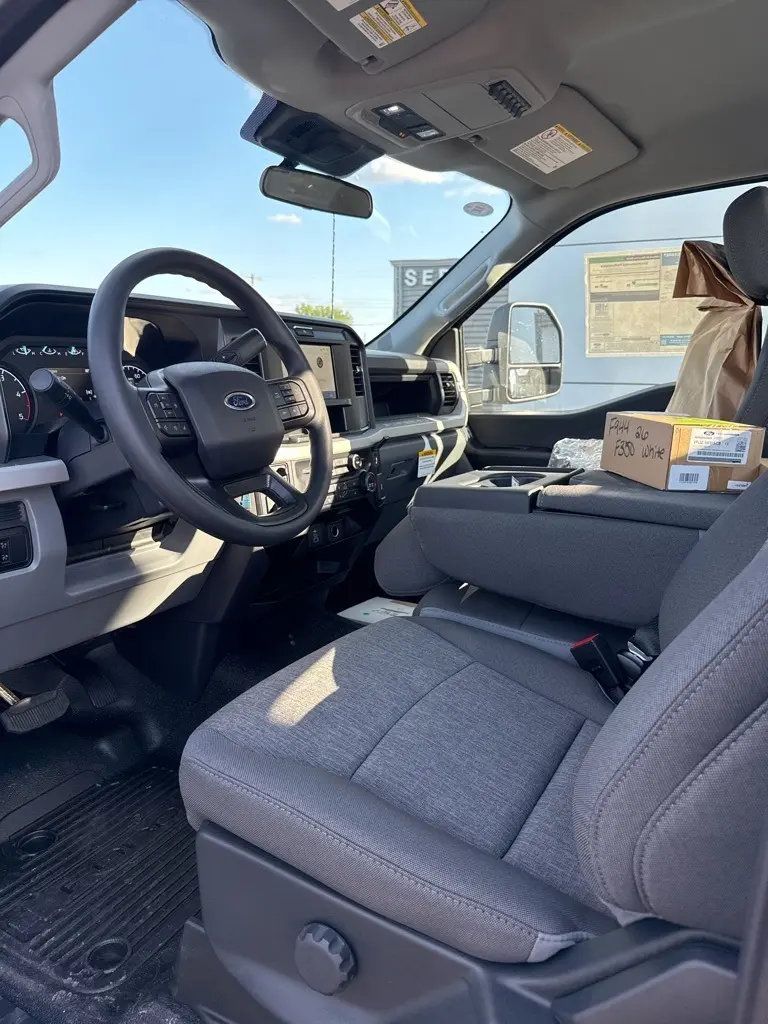 2026 Ford F-350 photo 15