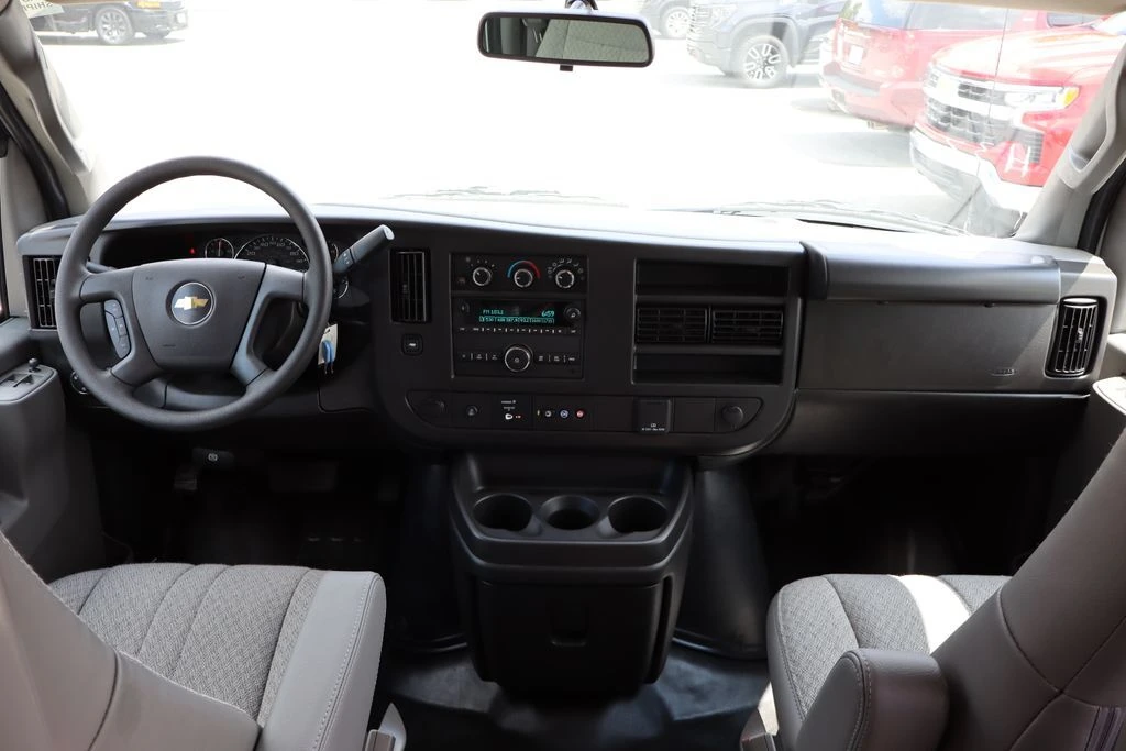 2025 Chevrolet Express Cargo Work Van - Photo 36