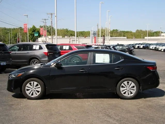 Used 2025 Nissan Sentra S with VIN 3N1AB8BV9SY218682 for sale in Kansas City