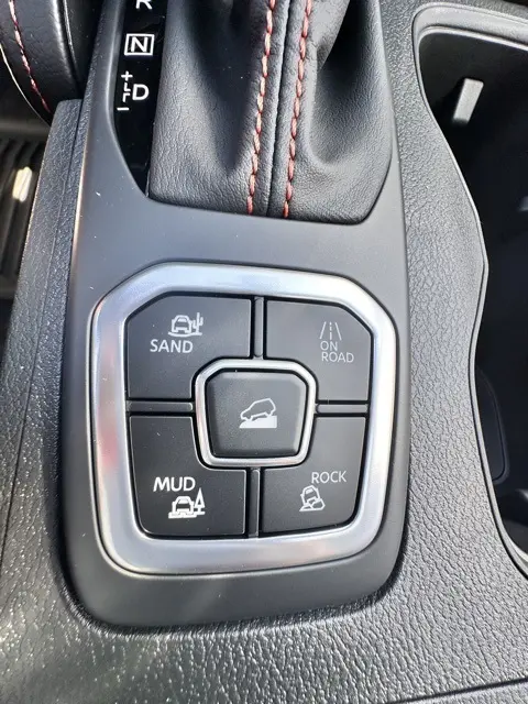 2026 Nissan Frontier PRO-4X photo 19