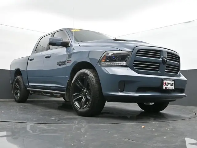 2015 Ram 1500 Sport photo 39