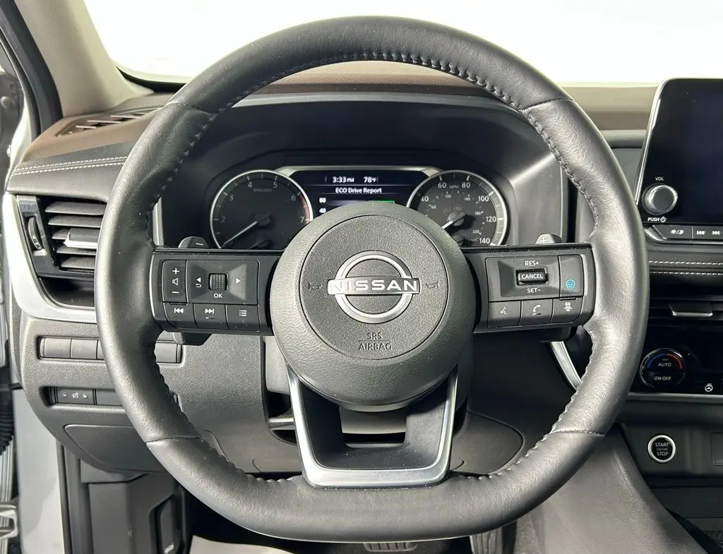 2022 Nissan Rogue SV photo 22
