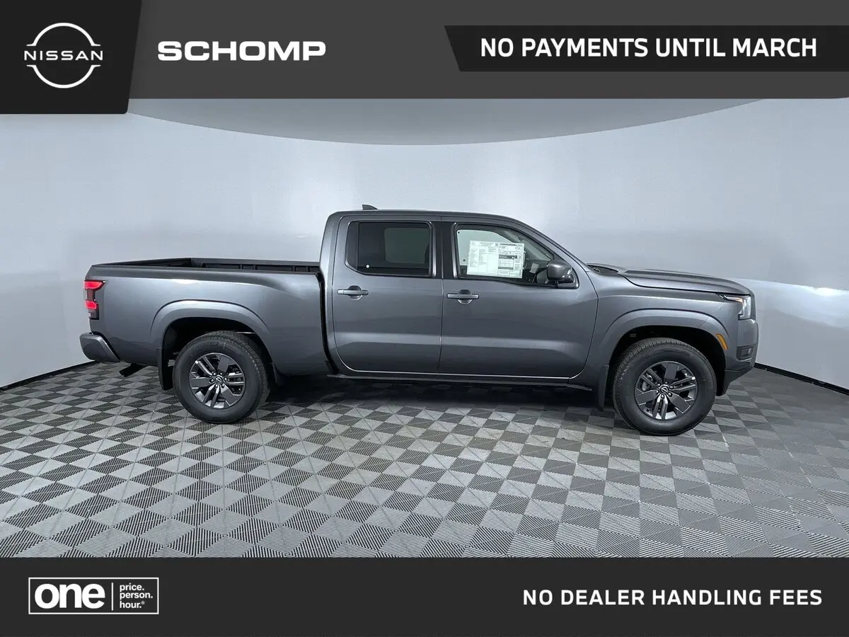 2026 Nissan Frontier SV's photo