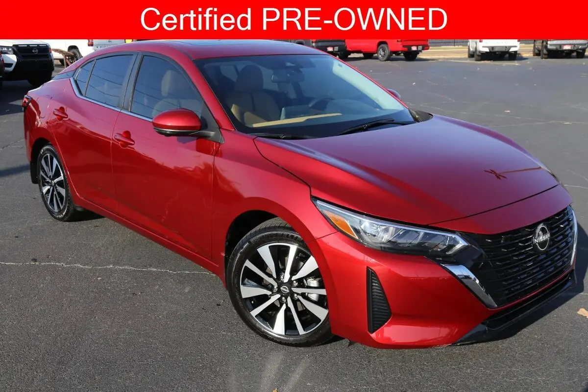 2025 Nissan Sentra SV's photo