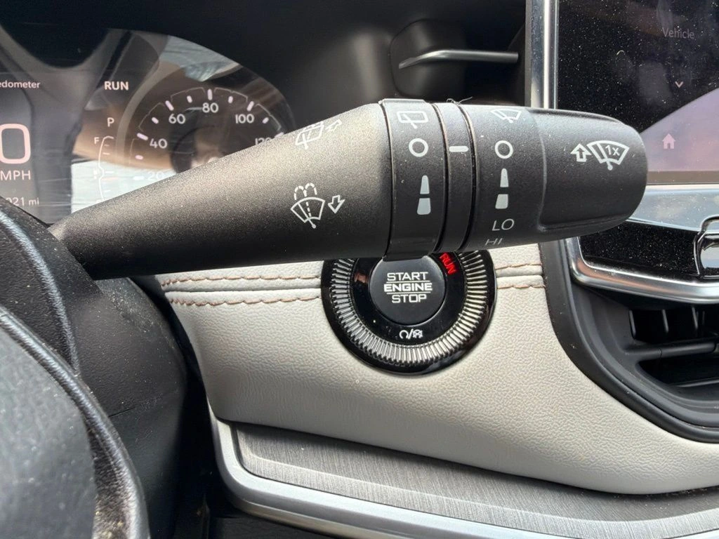 2025 Jeep Compass Limited - Photo 26