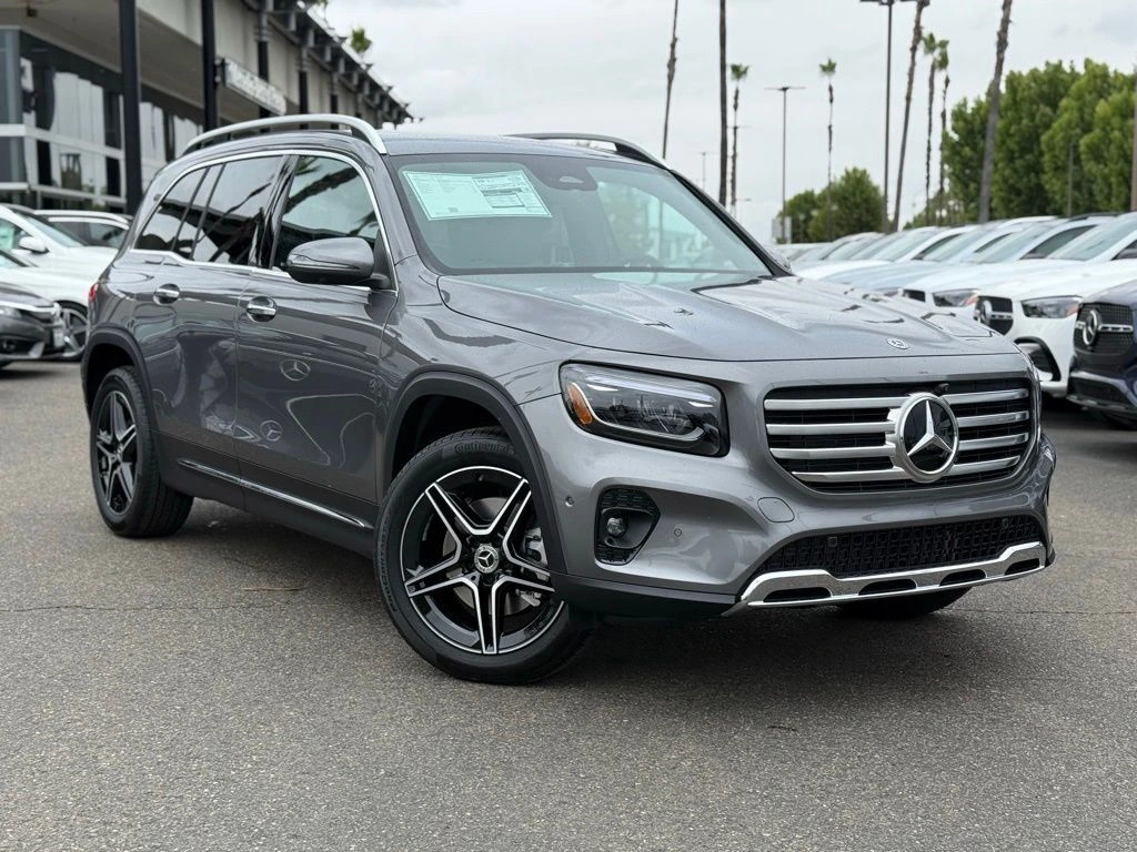 2026 Mercedes-Benz GLB GLB 250's photo