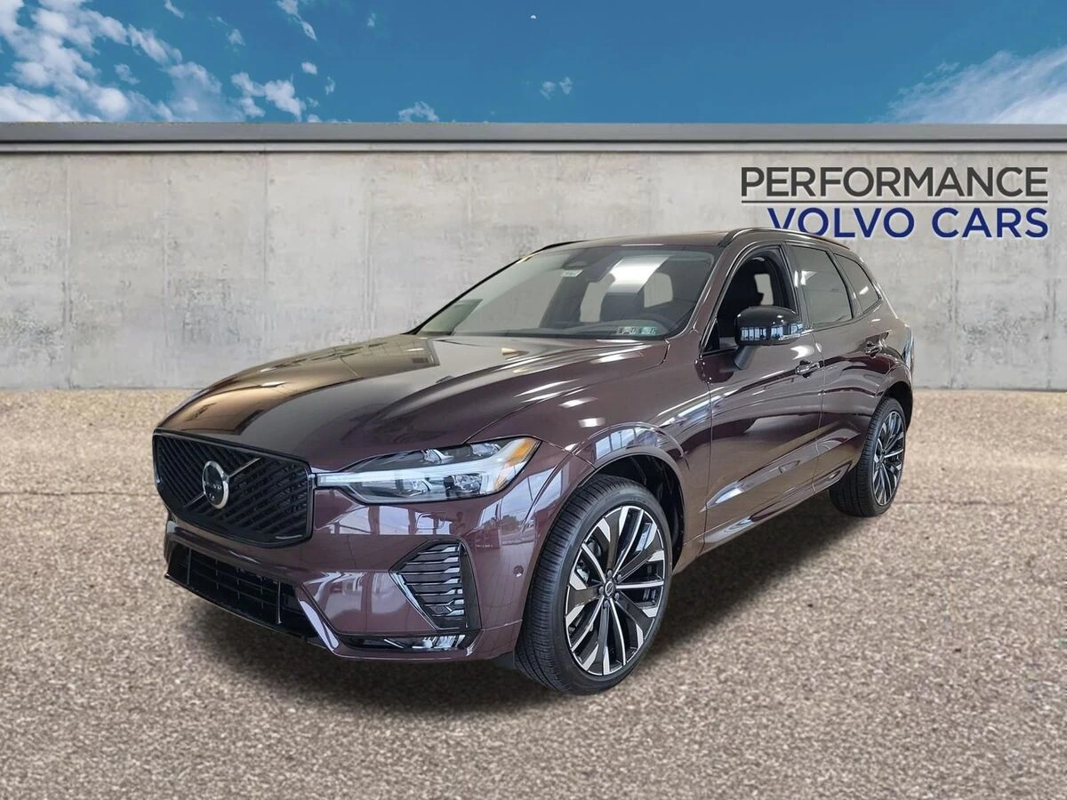 2026 Volvo XC60 B5 Ultra Dark AWD's photo