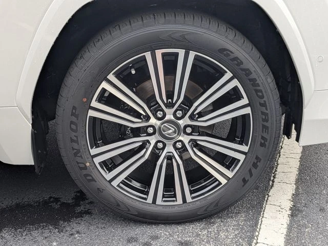 2026 Lexus LX 700h Luxury - Photo 12