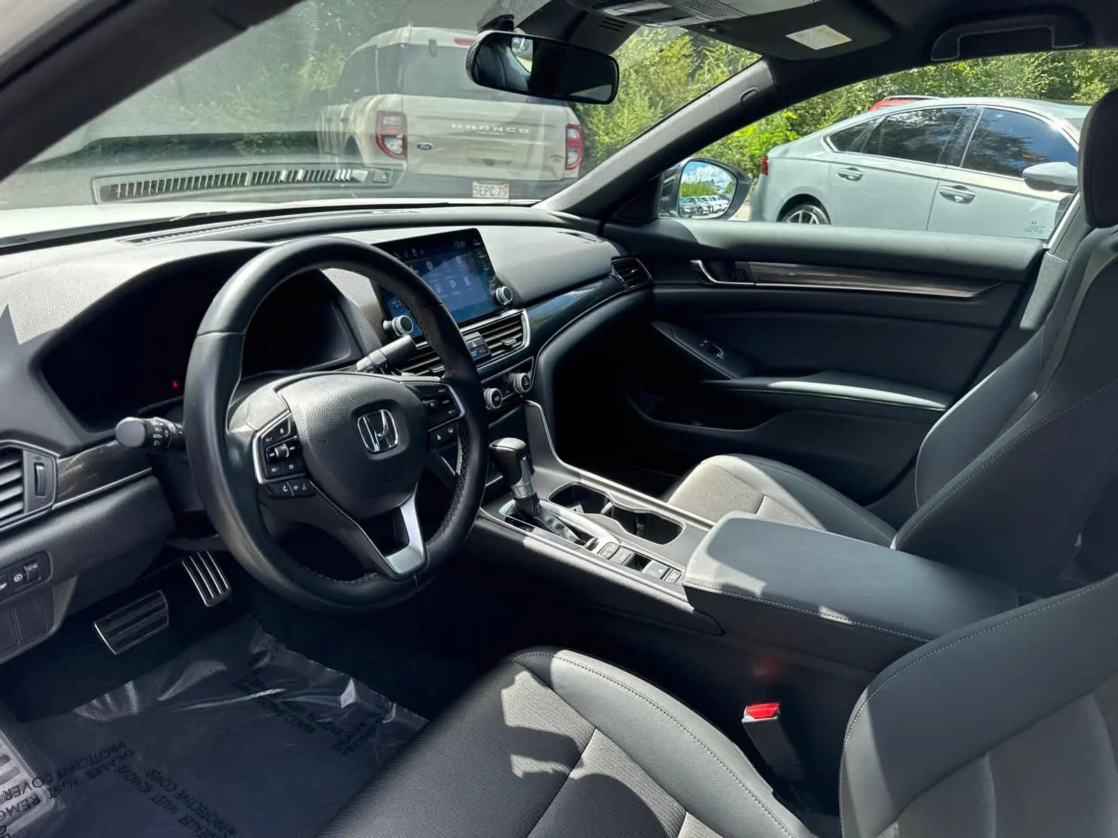 2022 Honda Accord Sport photo 11