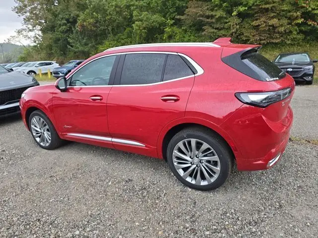 2025 Buick Envision Avenir photo 3