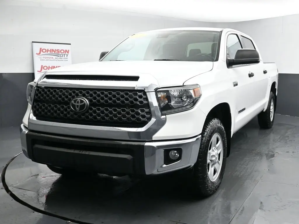 2021 Toyota Tundra SR5 CrewMax photo 3