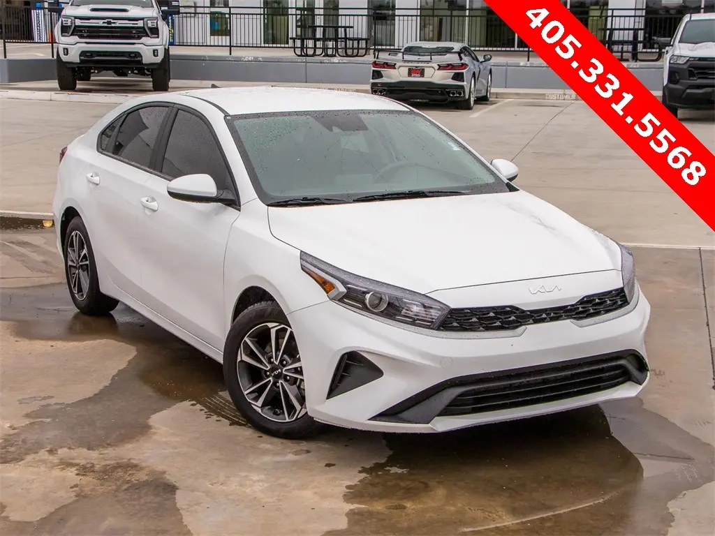 Used 2023 Kia Forte LXS with VIN 3KPF24AD8PE686688 for sale in Pauls Valley, OK