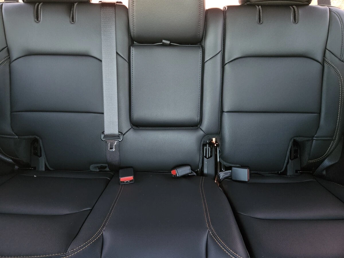 2025 Jeep Wrangler 4-Door Sahara - Photo 30