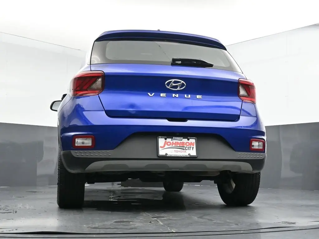 2021 Hyundai Venue SEL photo 40