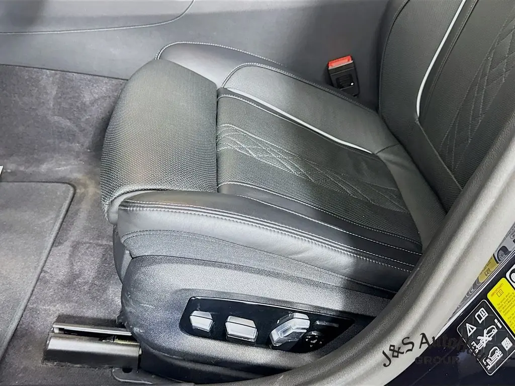 2022 Bmw M550i xDrive photo 24