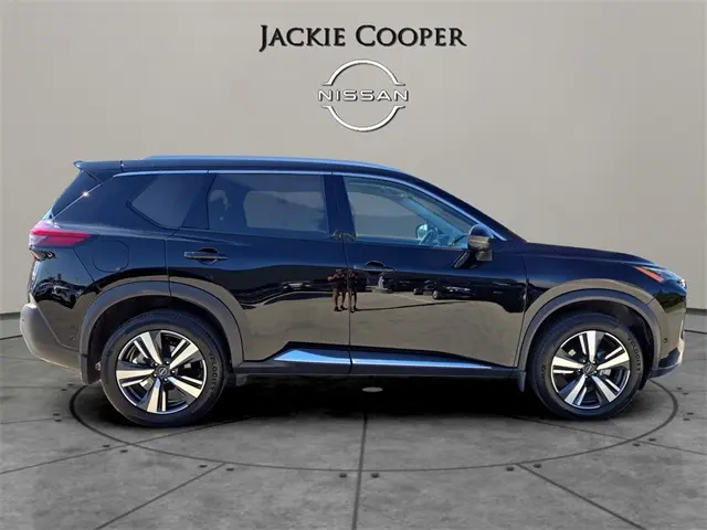 2023 Nissan Rogue SL photo 6