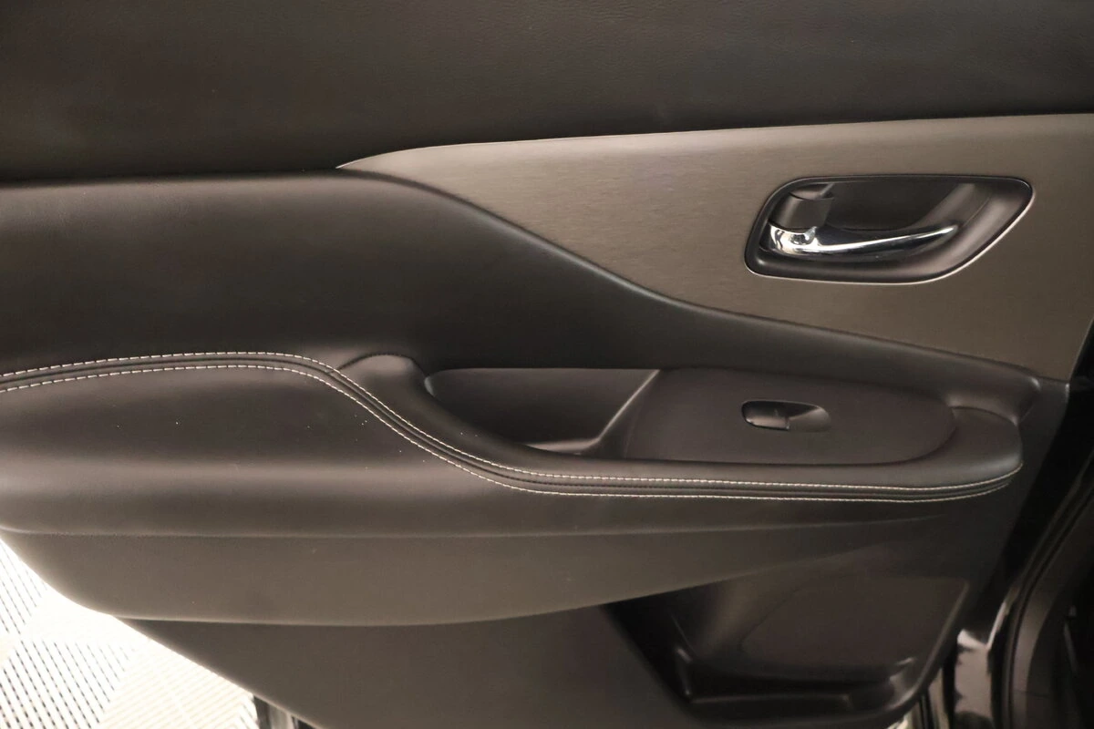 2020 Nissan Murano SV - Photo 15