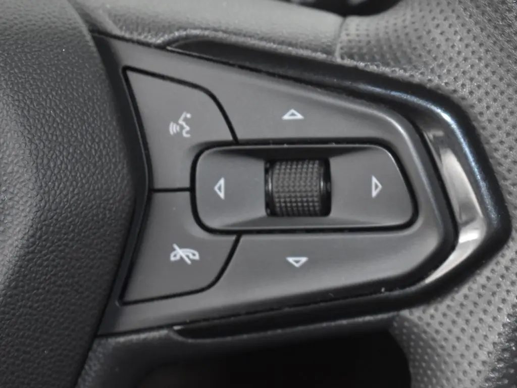 2023 Chevrolet Trailblazer LT photo 16