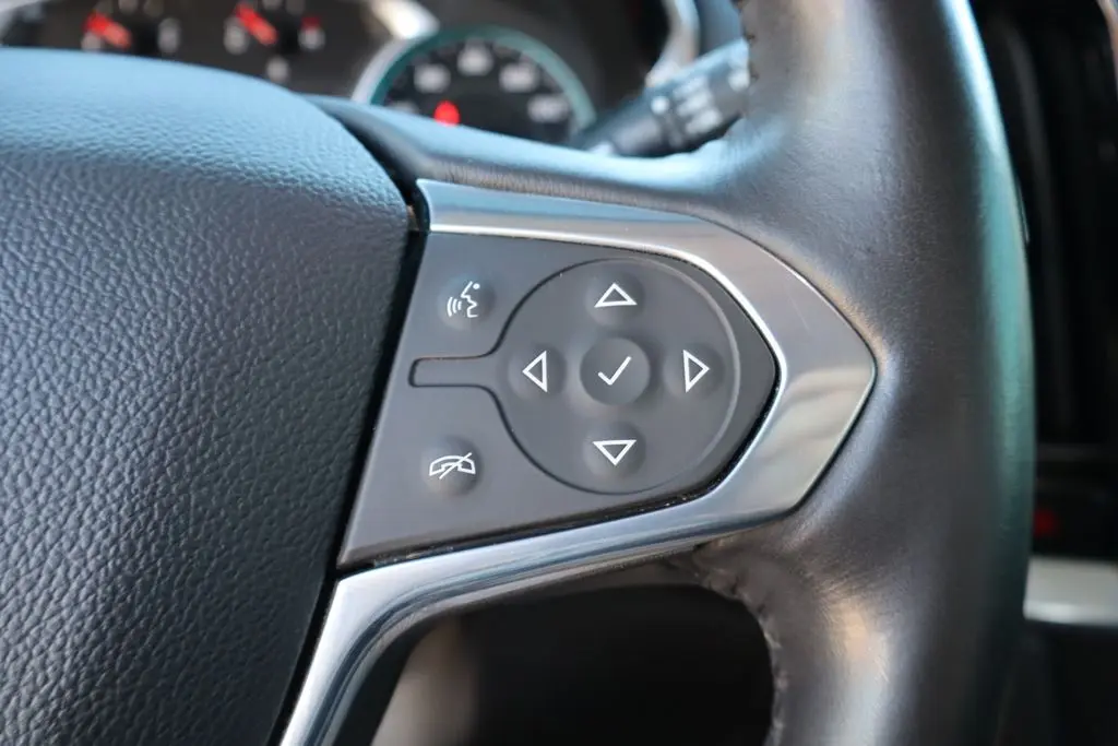 2021 Chevrolet Traverse Leather photo 15