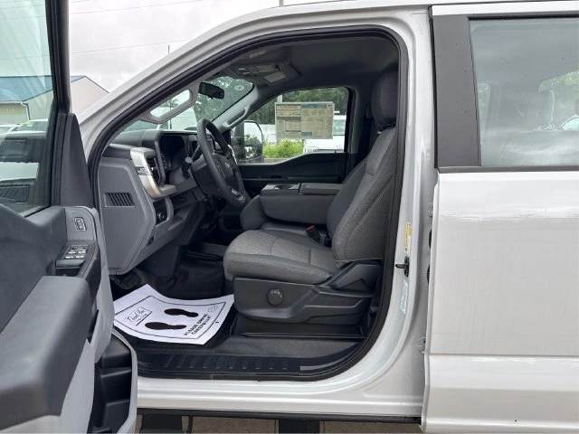 2026 Ford F-250 Super Duty XL - Photo 9