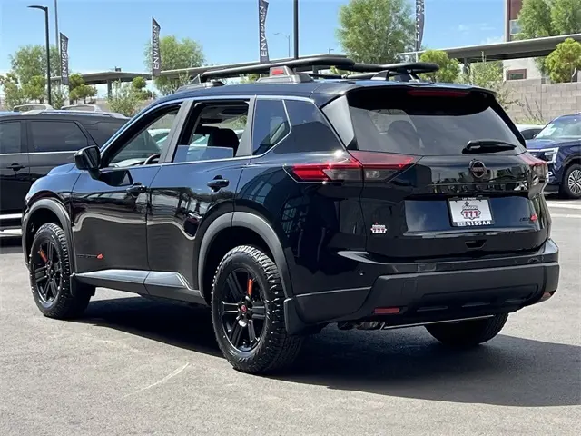 2026 Nissan Rogue SV photo 2