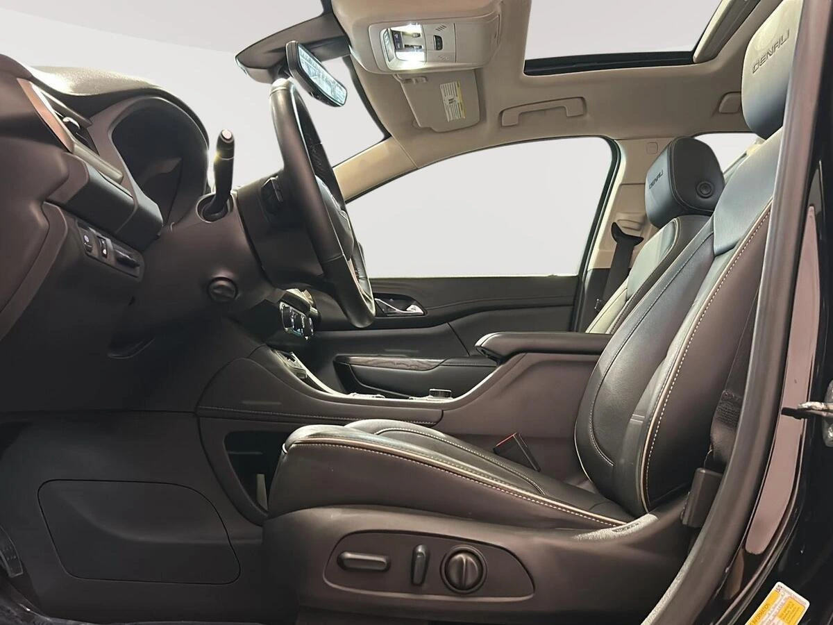 2023 GMC Acadia Denali - Photo 7