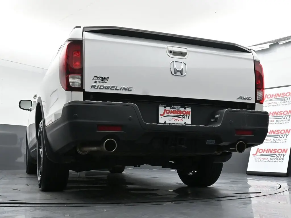 2023 Honda Ridgeline Black Edition photo 40
