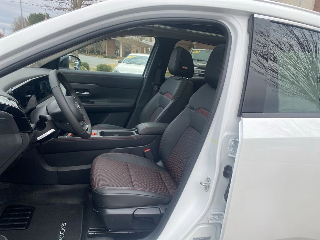 2026 Nissan KICKS SR - Photo 14