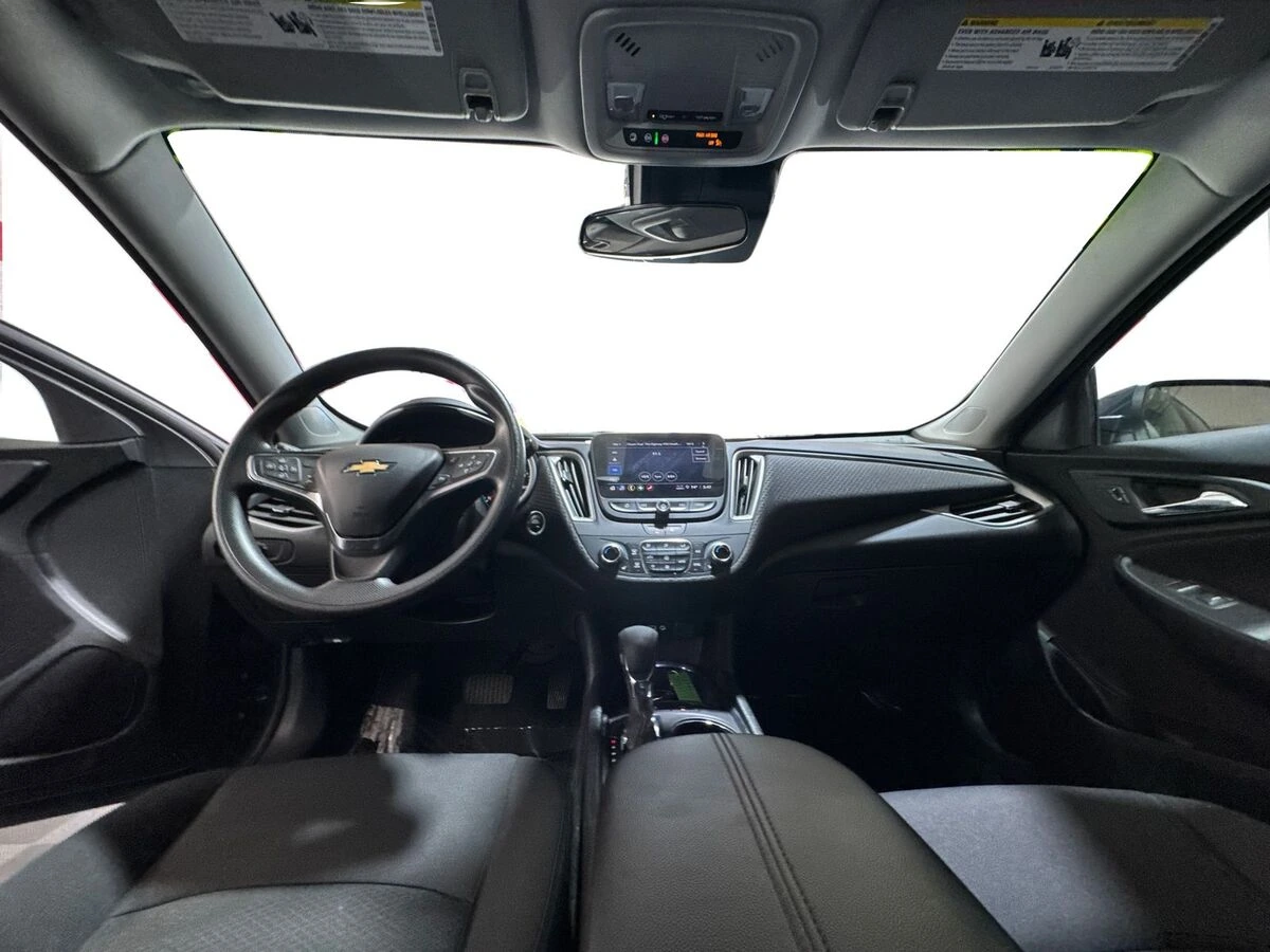 2025 Chevrolet Malibu 1LT - Photo 13