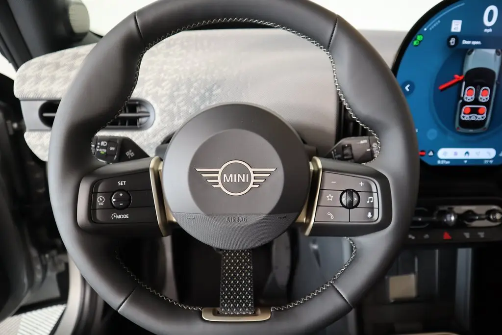 2025 Mini Cooper 2 Door Hardtop S photo 3