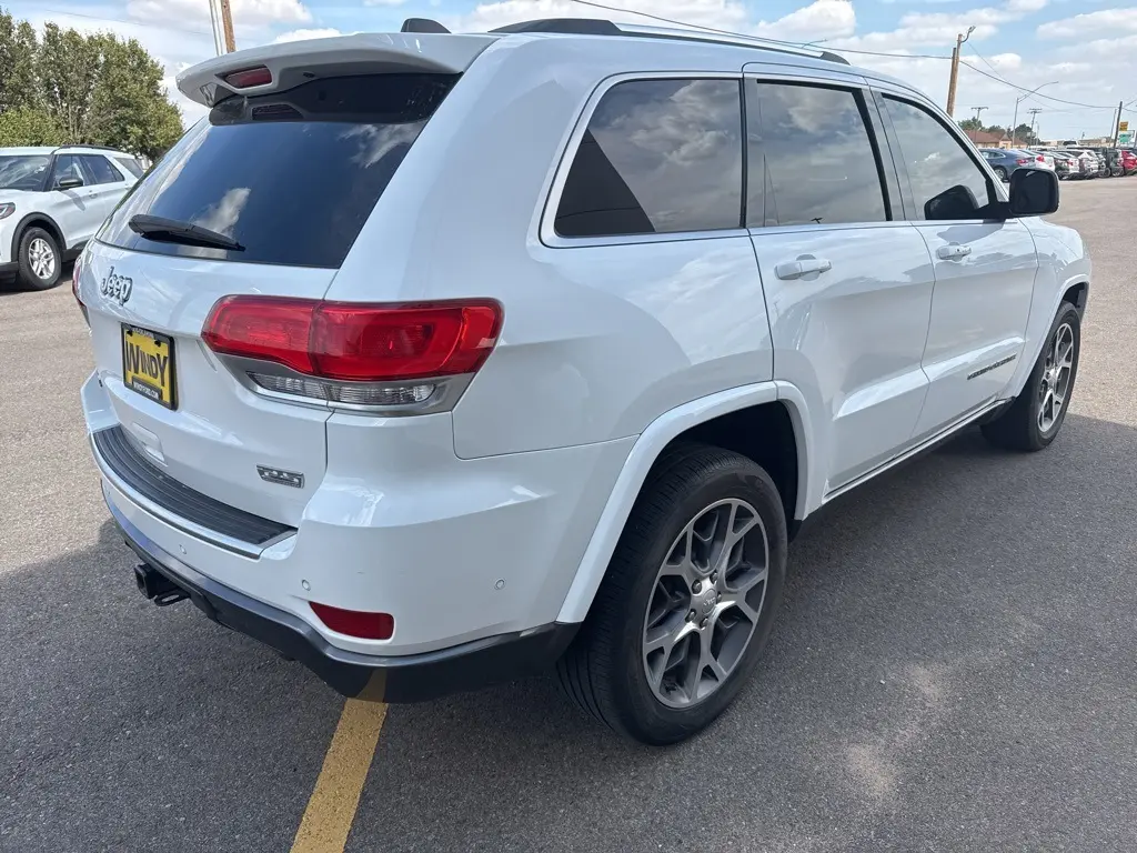 2018 Jeep Grand Cherokee Limited photo 3