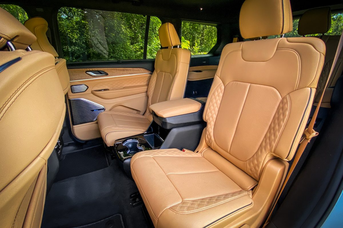 2025 Jeep Grand Cherokee L Interior Cabin Seating