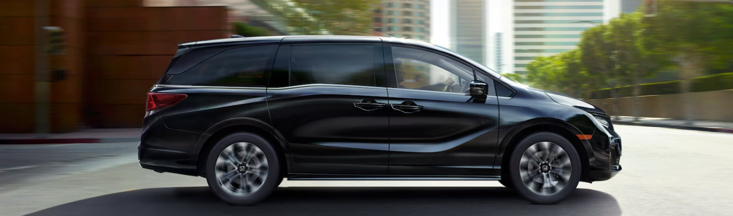 2025 Honda Odyssey Elite in Crystal Black Pearl