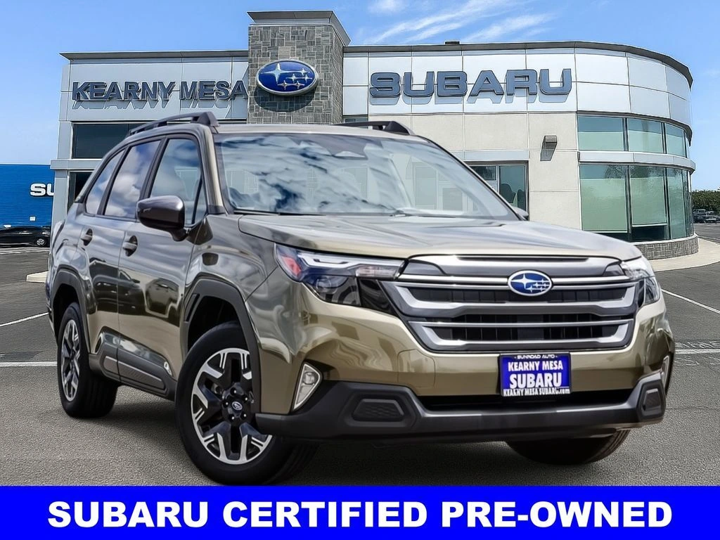 2025 Subaru Forester Premium's photo