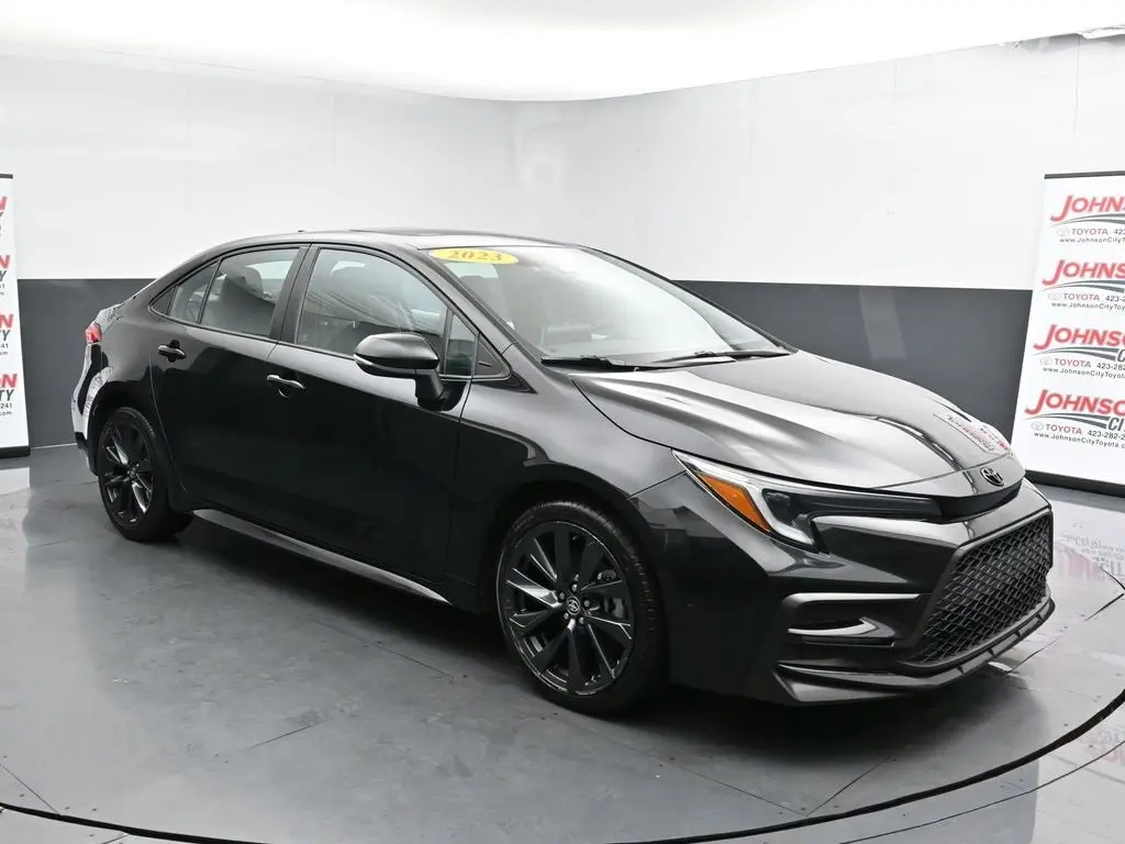 2023 Toyota Corolla SE photo 2