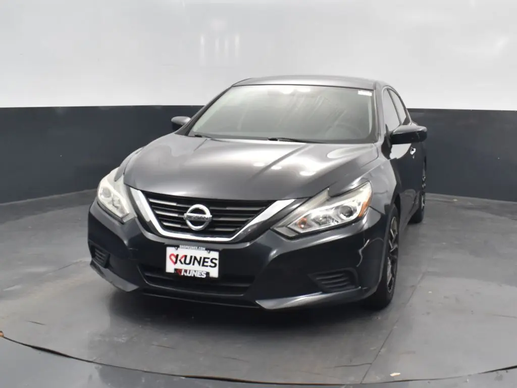 2016 Nissan Altima 2.5 S photo 5