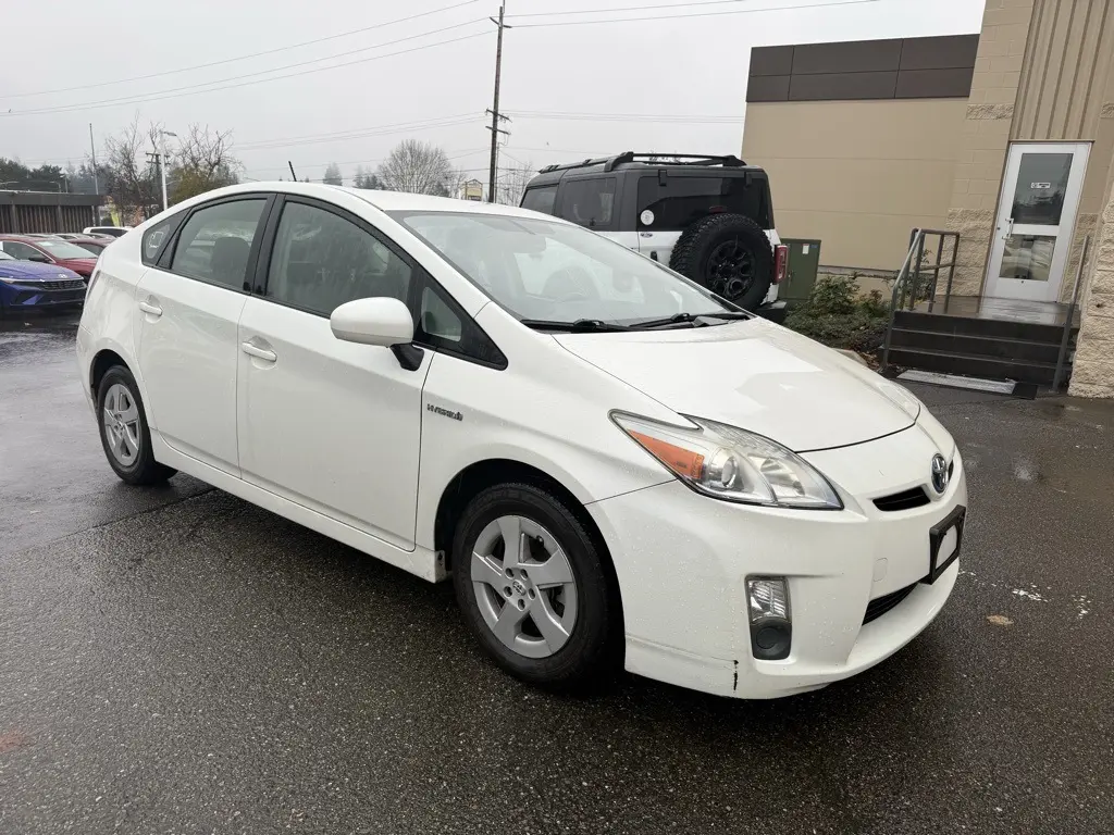 2010 Toyota Prius I photo 2