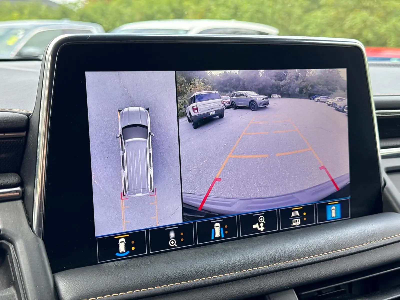 2021 Gmc Yukon AT4 photo 26