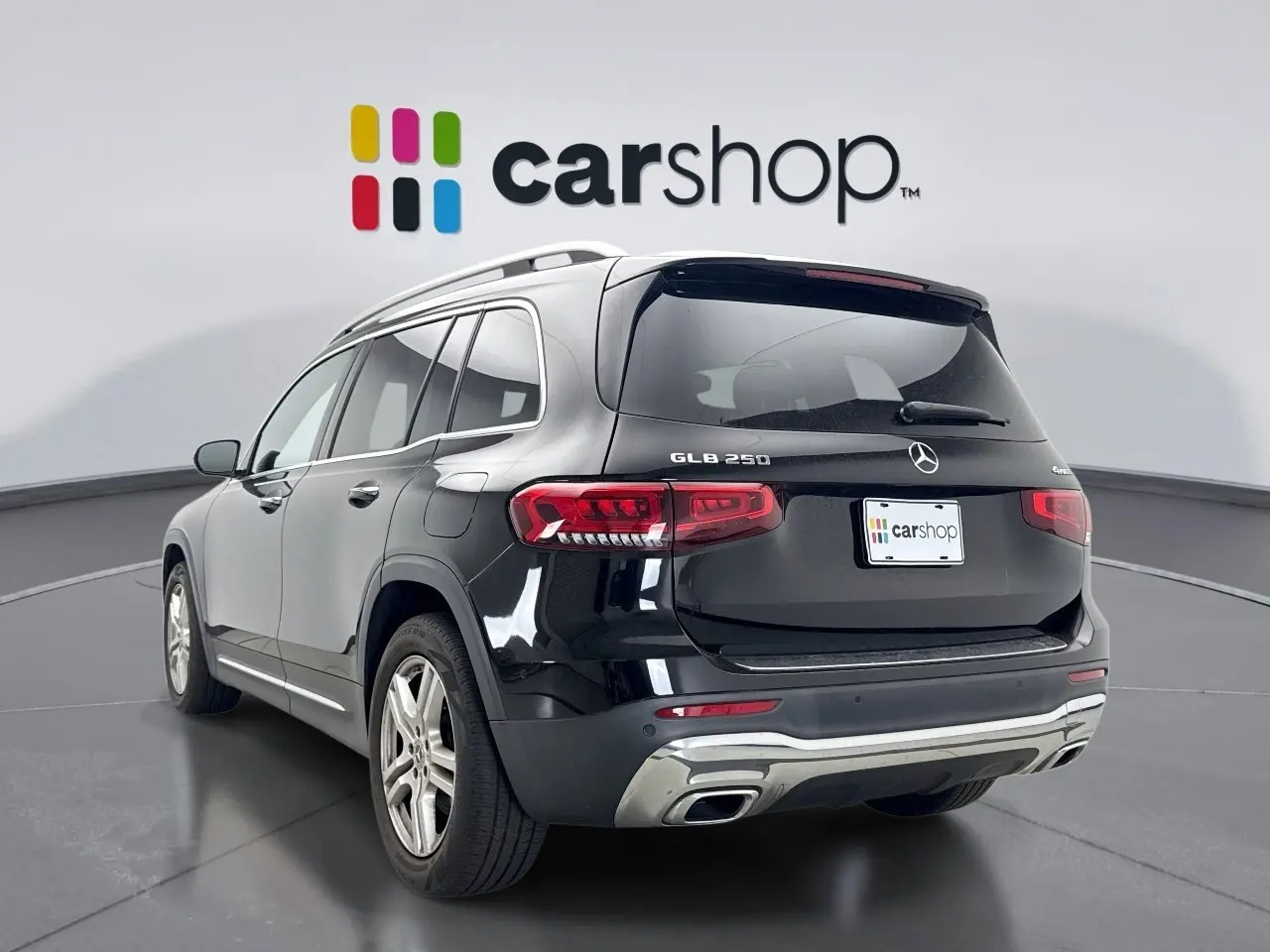 2021 Mercedes Benz GLB 250 photo 2