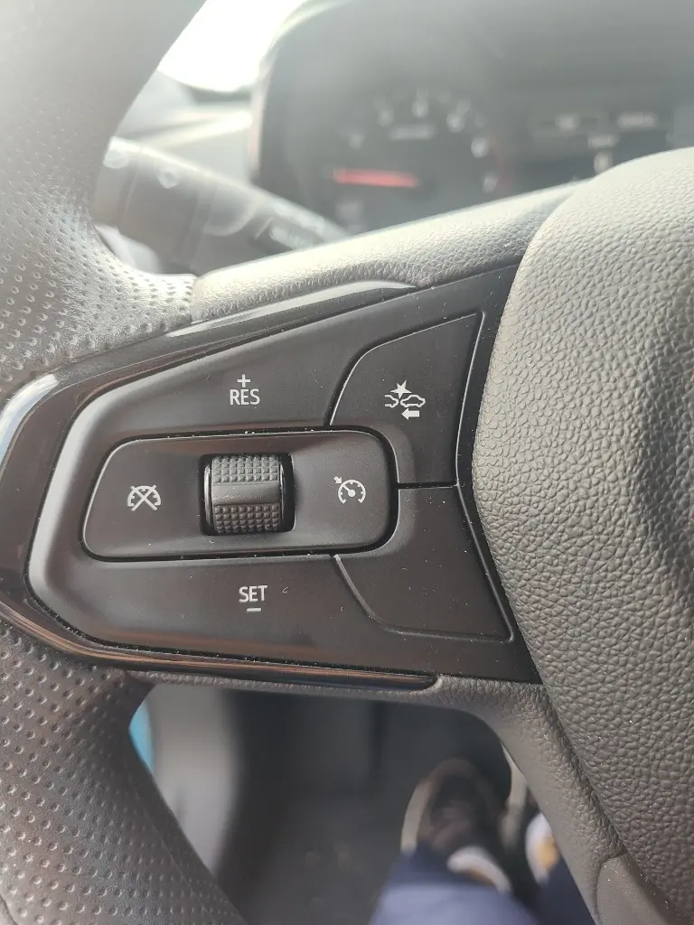 2025 Chevrolet Trax LS photo 14