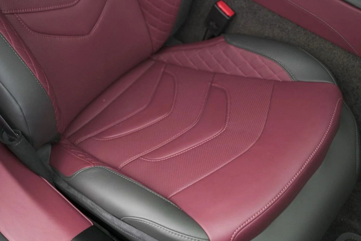 2023 Aston Martin DBS Base - Photo 35