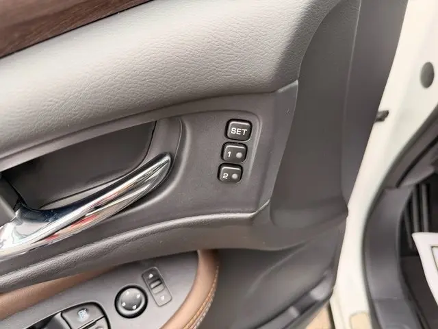 2024 Nissan Murano Platinum photo 18