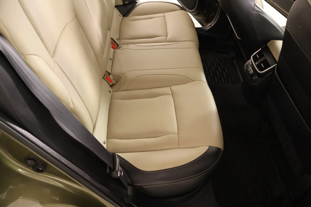 2021 Subaru Outback Limited - Photo 14