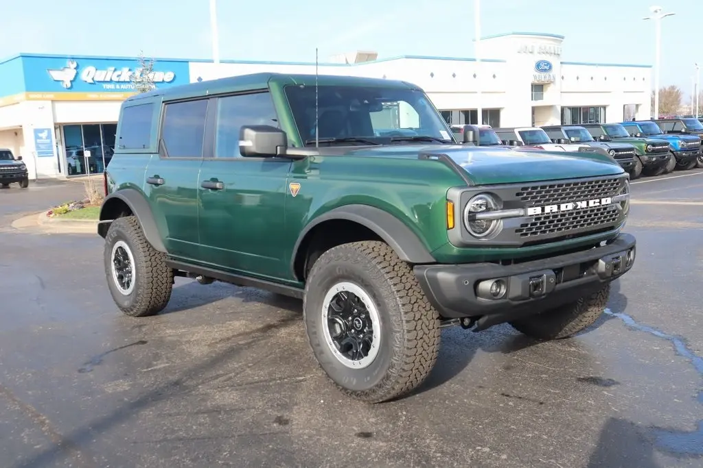 2025 Ford Bronco 4-Door Badlands's photo