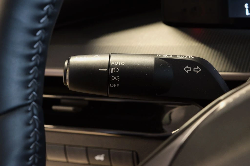 2025 Nissan Murano SV - Photo 16