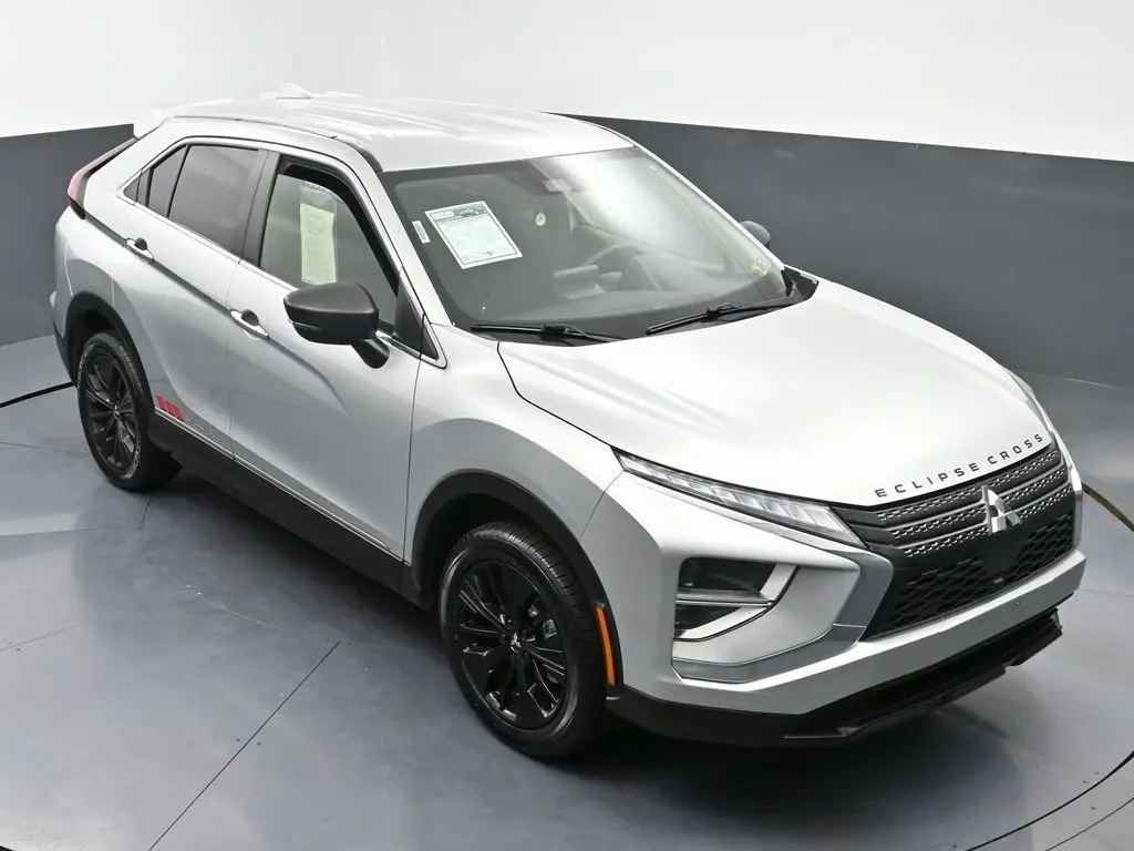 2022 Mitsubishi Eclipse Cross LE SEL GT photo 34
